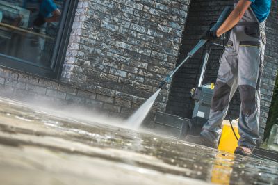 Commercial Pressure Washing