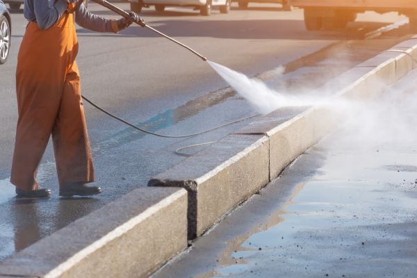 Cost of Commercial Concrete Cleaning in Destin