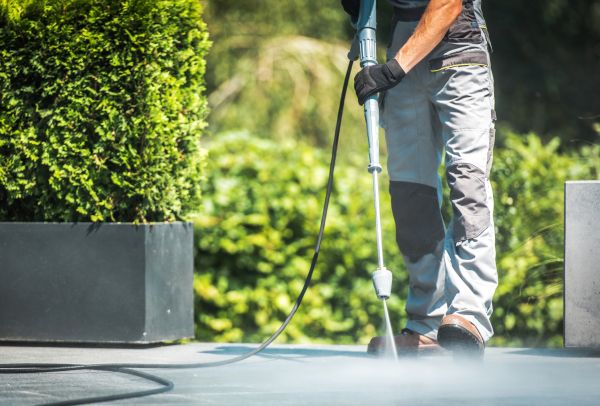 Cost of Concrete Pressure Washing in Destin