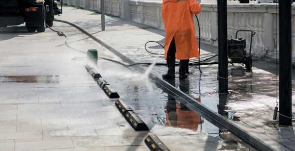 Cost of Parking Lot Pressure Washing in Destin