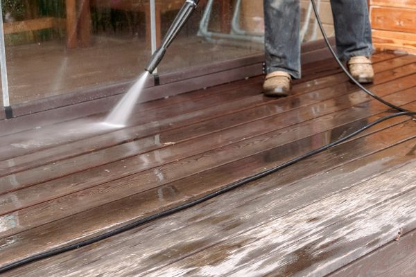 Cost of Pool Deck Power Washing in Destin