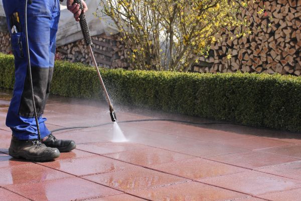 Cost of Driveway Pavers Cleaning in Destin