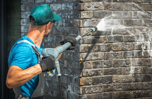 Cost of Brick Wall Cleaning in Destin