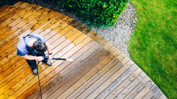 Cost of Deck Pressure Cleaning in Destin