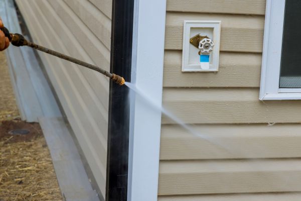 Cost of Vinyl Siding Cleaning in Destin
